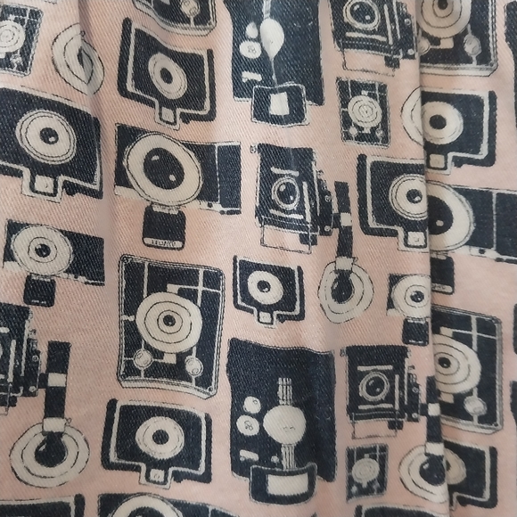 johnnie b | camera skirt - Picture 7 of 11